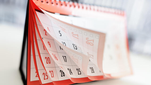 Calendar with pages being turned