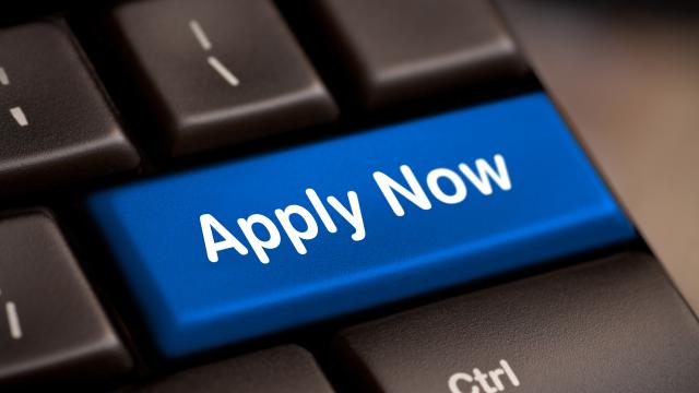 "Apply now" imprinted on a keyboard button.